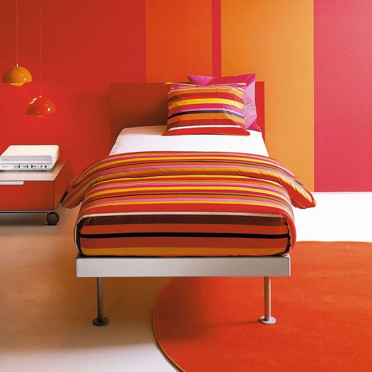 Ways to make your bedroom feel cozy this winter with colour